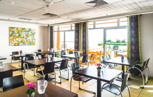 restaurant